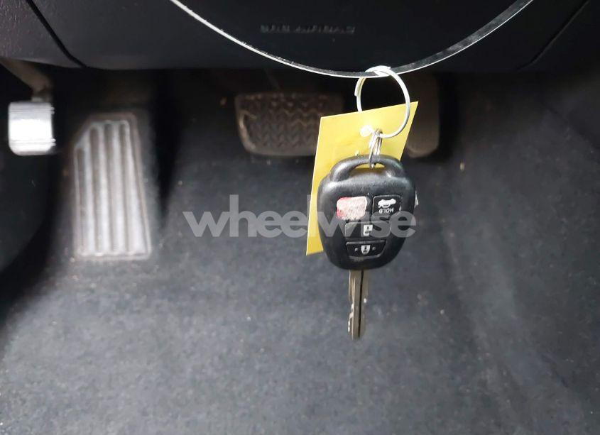 Photo 11 of 2015 Toyota Camry SE (VIN 4T1BF1FK3FU088531)