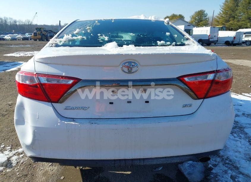 Photo 16 of 2015 Toyota Camry SE (VIN 4T1BF1FK3FU092904)