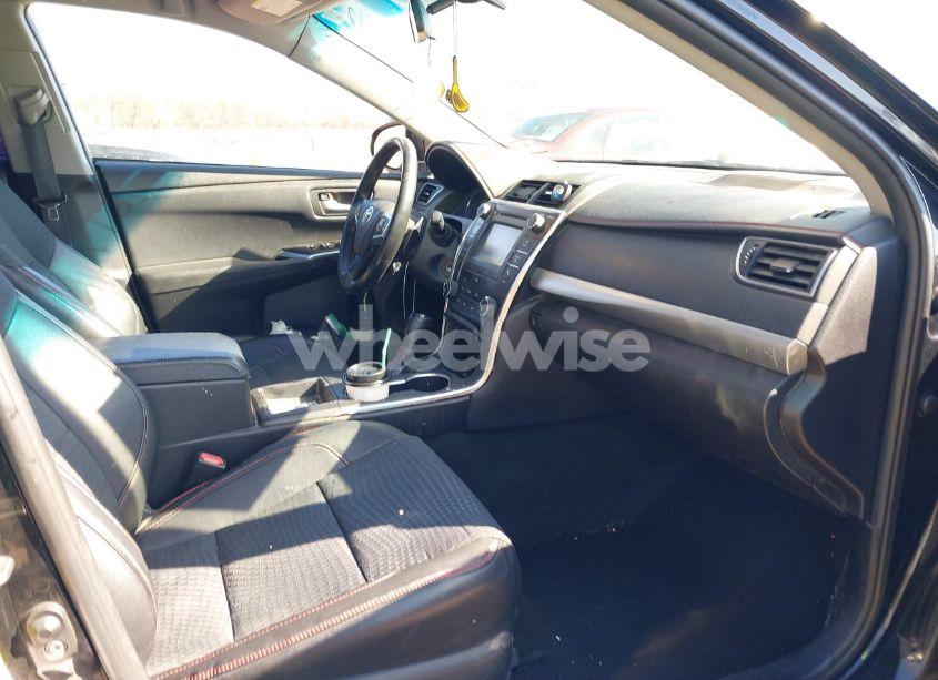 Photo 5 of 2015 Toyota Camry SE (VIN 4T1BF1FK3FU099786)