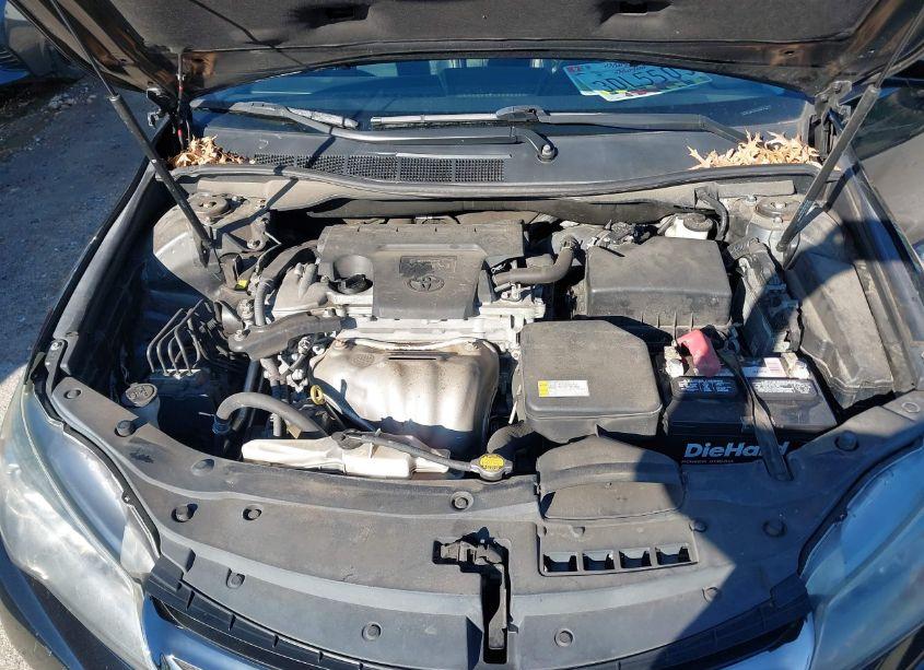 Photo 10 of 2015 Toyota Camry SE (VIN 4T1BF1FK3FU105778)