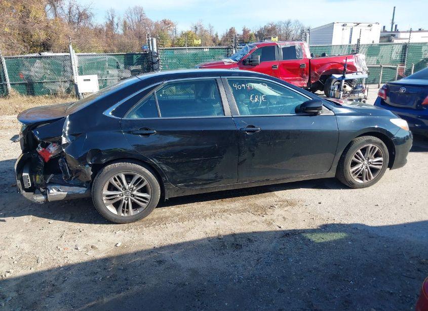 Photo 13 of 2015 Toyota Camry SE (VIN 4T1BF1FK3FU105778)