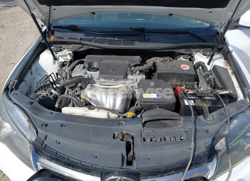 Photo 10 of 2015 Toyota Camry SE (VIN 4T1BF1FK3FU115405)