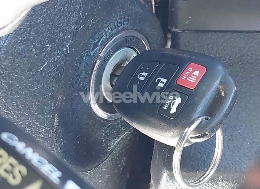 Photo 11 of 2015 Toyota Camry SE (VIN 4T1BF1FK3FU475886)