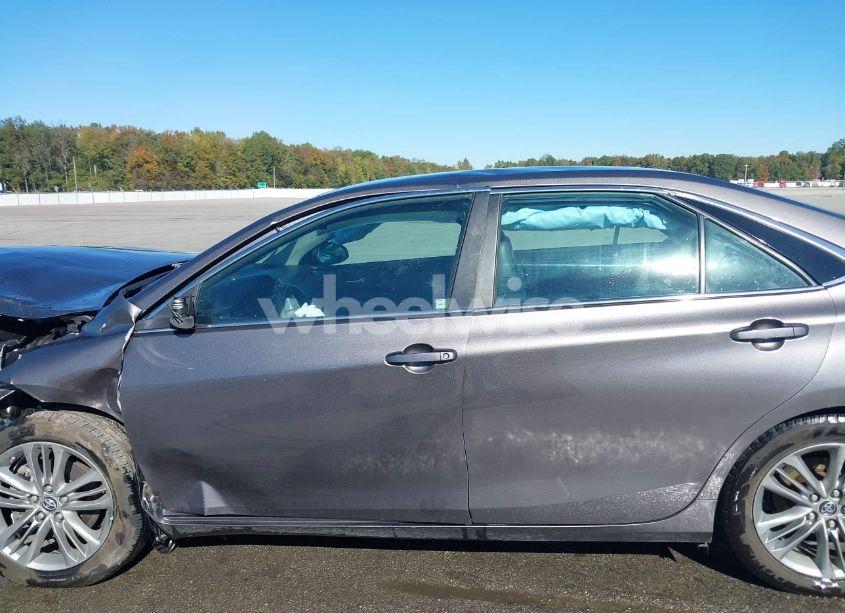 Photo 15 of 2015 Toyota Camry SE (VIN 4T1BF1FK3FU475886)