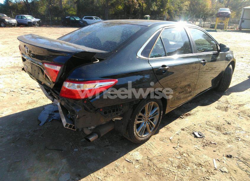 Photo 4 of 2015 Toyota Camry SE (VIN 4T1BF1FK3FU499878)