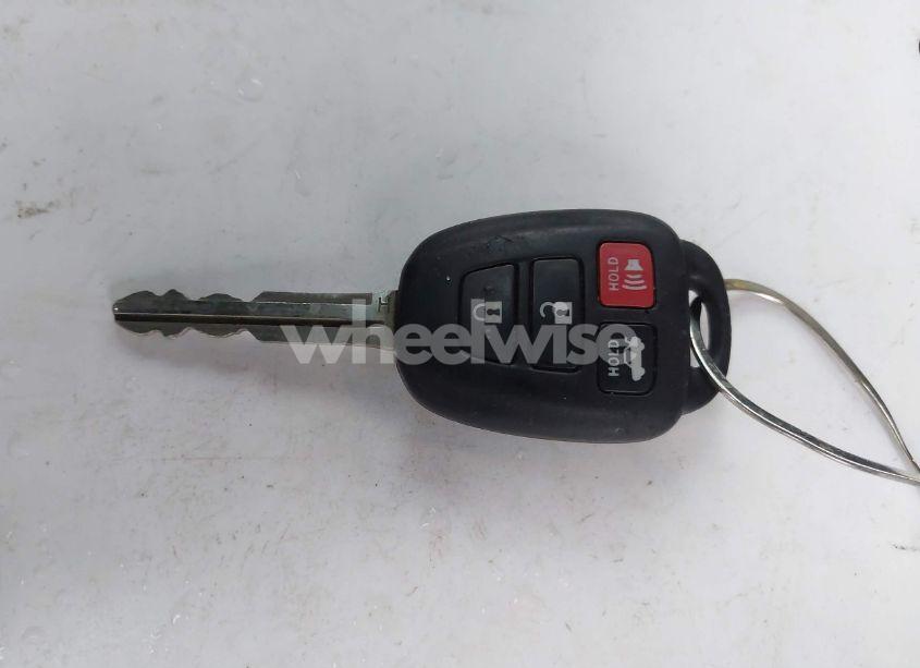 Photo 11 of 2015 Toyota Camry SE (VIN 4T1BF1FK3FU873311)