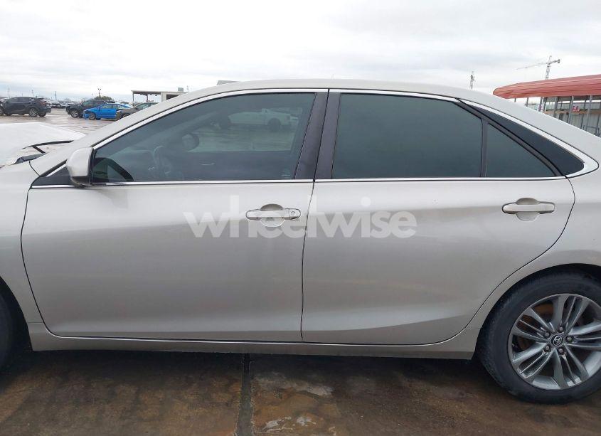 Photo 14 of 2015 Toyota Camry SE (VIN 4T1BF1FK3FU873311)