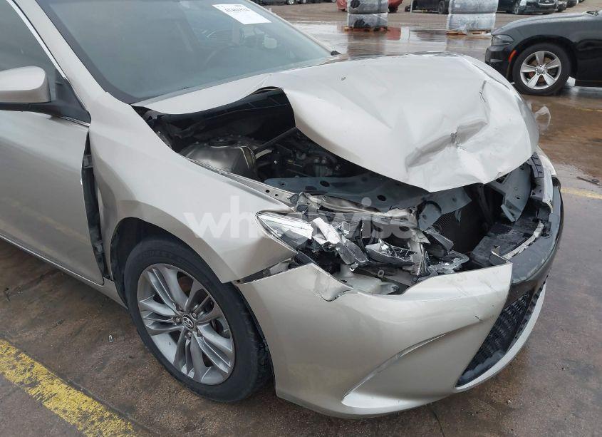 Photo 6 of 2015 Toyota Camry SE (VIN 4T1BF1FK3FU873311)