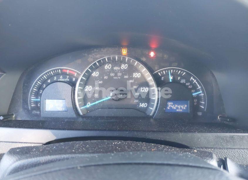 Photo 7 of 2015 Toyota Camry LE (VIN 4T1BF1FK3FU888097)