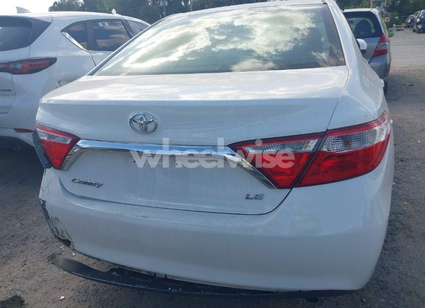 Photo 16 of 2015 Toyota Camry LE (VIN 4T1BF1FK3FU904069)