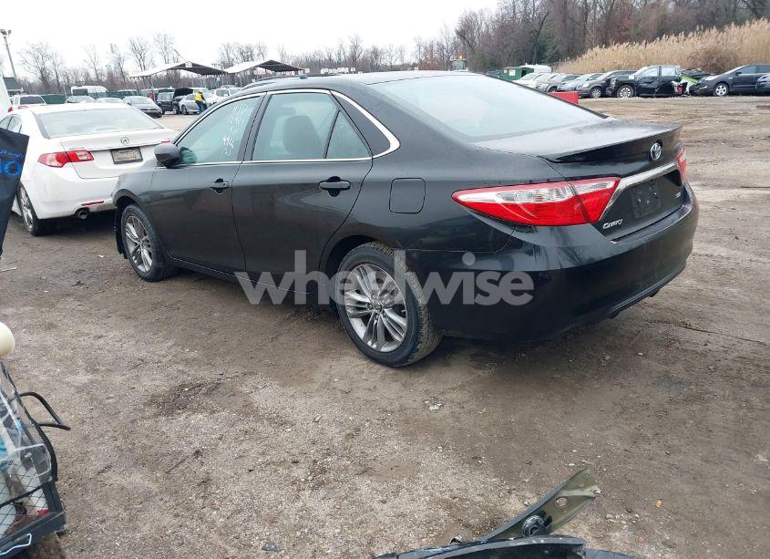 Photo 3 of 2015 Toyota Camry SE (VIN 4T1BF1FK3FU924466)