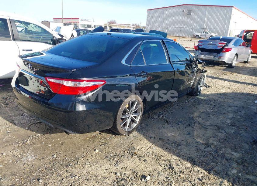 Photo 4 of 2015 Toyota Camry XSE (VIN 4T1BF1FK3FU928971)