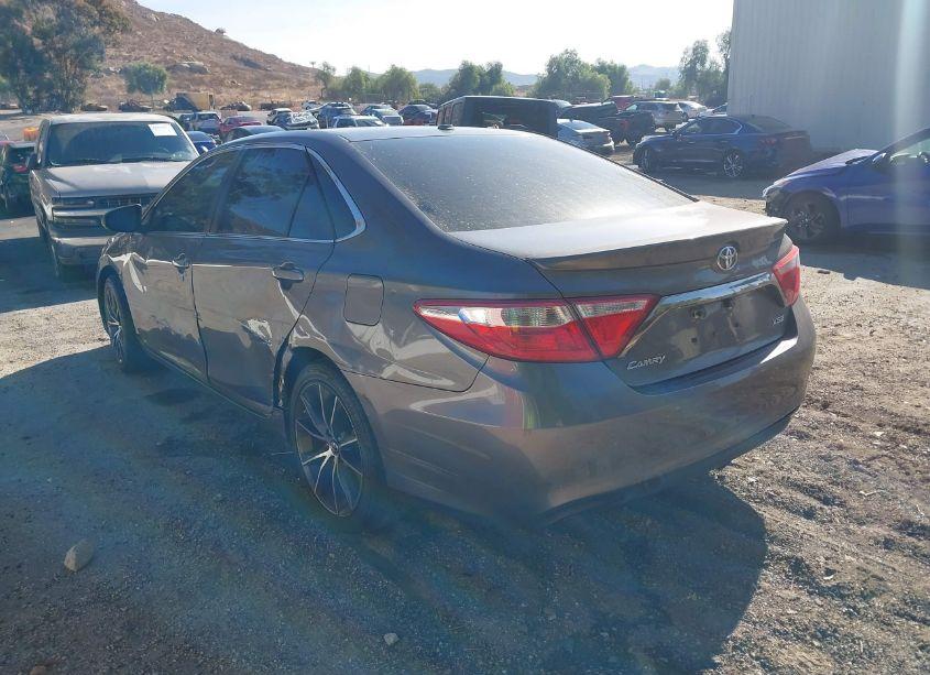 Photo 3 of 2015 Toyota Camry XSE (VIN 4T1BF1FK3FU929599)