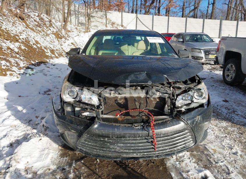 Photo 13 of 2015 Toyota Camry XLE (VIN 4T1BF1FK3FU929831)