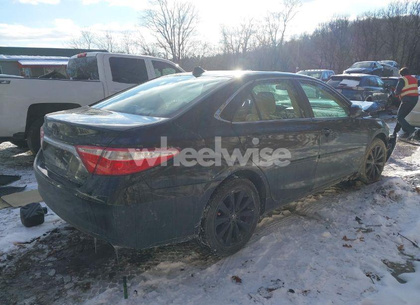 Photo 4 of 2015 Toyota Camry XLE (VIN 4T1BF1FK3FU929831)