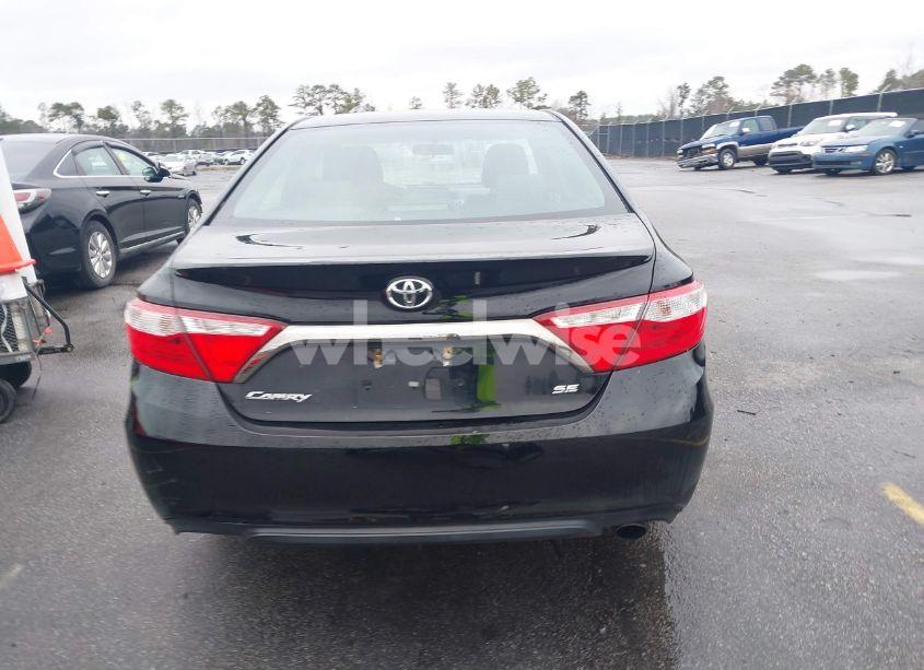 Photo 17 of 2015 Toyota Camry SE (VIN 4T1BF1FK3FU929960)