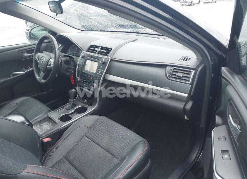 Photo 5 of 2015 Toyota Camry SE (VIN 4T1BF1FK3FU929960)