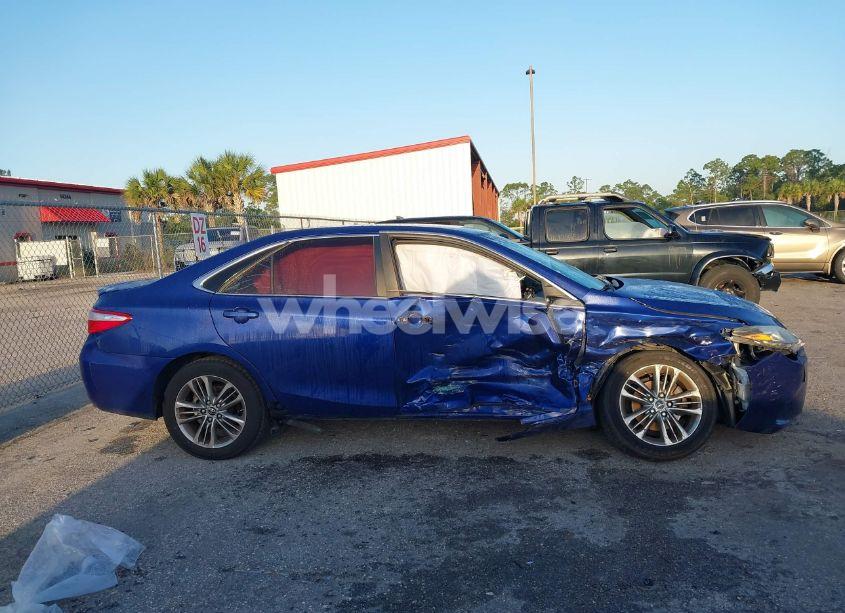 Photo 13 of 2015 Toyota Camry SE (VIN 4T1BF1FK3FU968161)