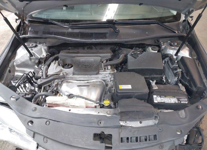 Photo 10 of 2015 Toyota Camry LE (VIN 4T1BF1FK3FU992833)