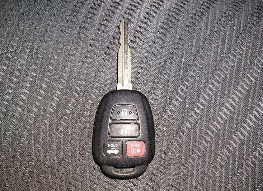 Photo 11 of 2015 Toyota Camry LE (VIN 4T1BF1FK3FU992833)