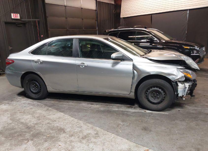 Photo 14 of 2015 Toyota Camry LE (VIN 4T1BF1FK3FU992833)