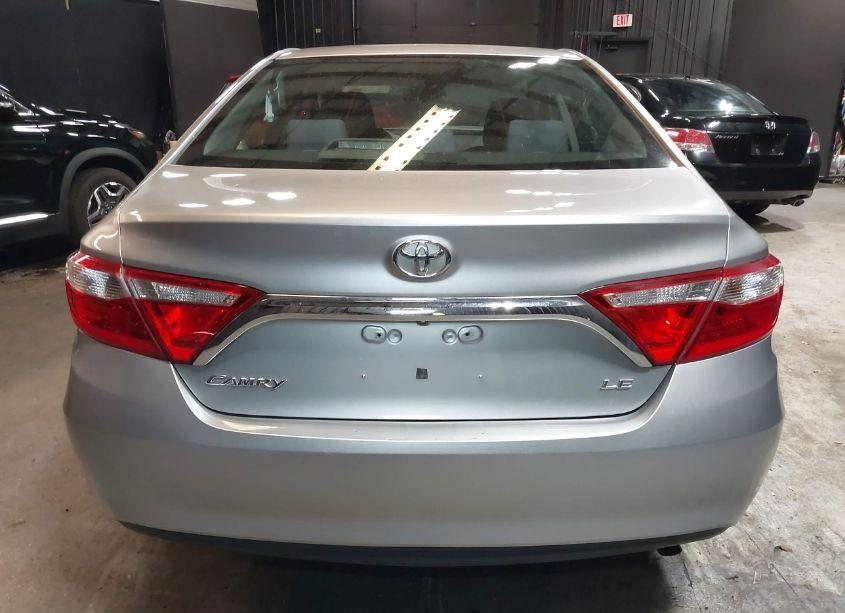 Photo 17 of 2015 Toyota Camry LE (VIN 4T1BF1FK3FU992833)