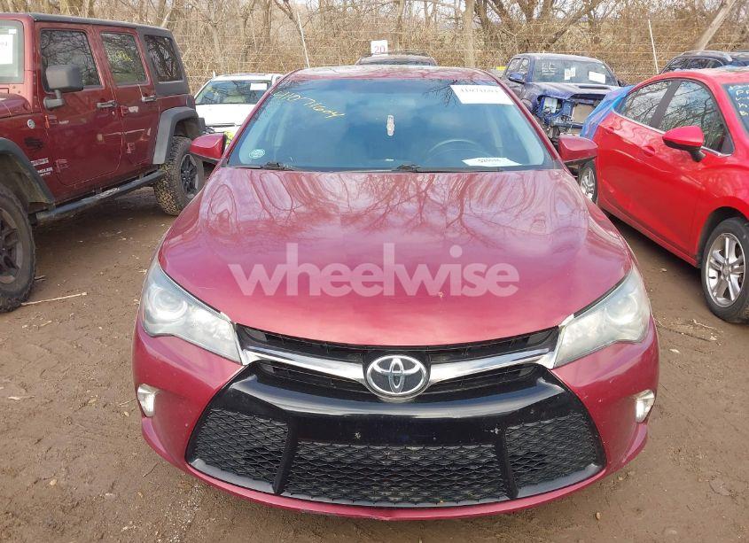 Photo 13 of 2015 Toyota Camry SE (VIN 4T1BF1FK3FU994212)