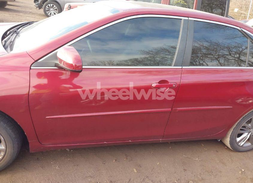 Photo 15 of 2015 Toyota Camry SE (VIN 4T1BF1FK3FU994212)