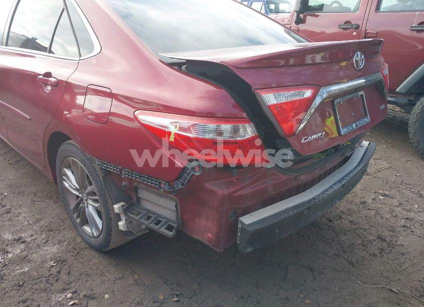 Photo 18 of 2015 Toyota Camry SE (VIN 4T1BF1FK3FU994212)