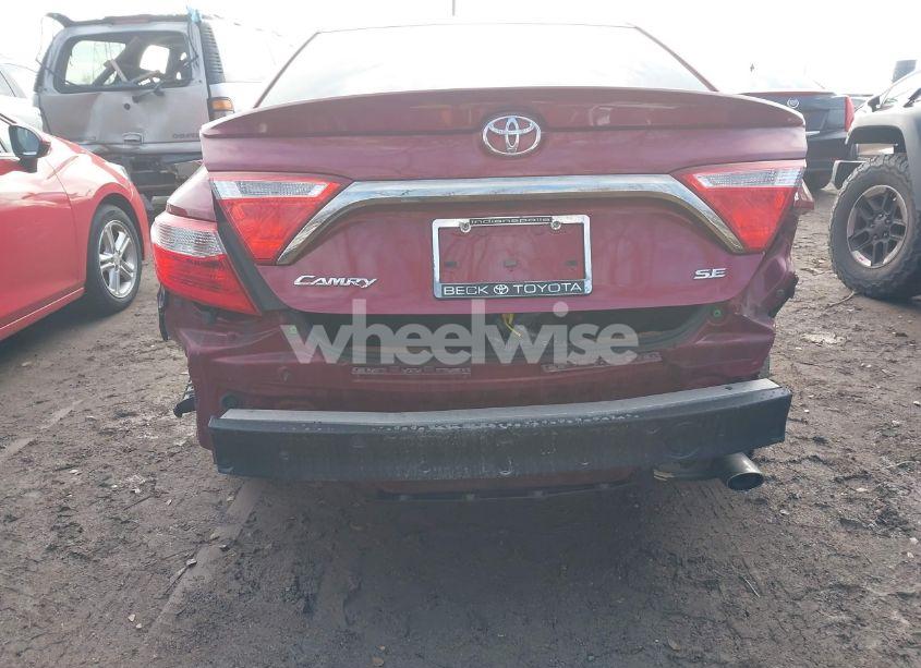 Photo 19 of 2015 Toyota Camry SE (VIN 4T1BF1FK3FU994212)