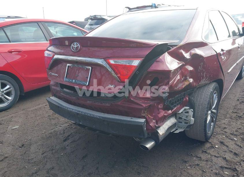 Photo 6 of 2015 Toyota Camry SE (VIN 4T1BF1FK3FU994212)