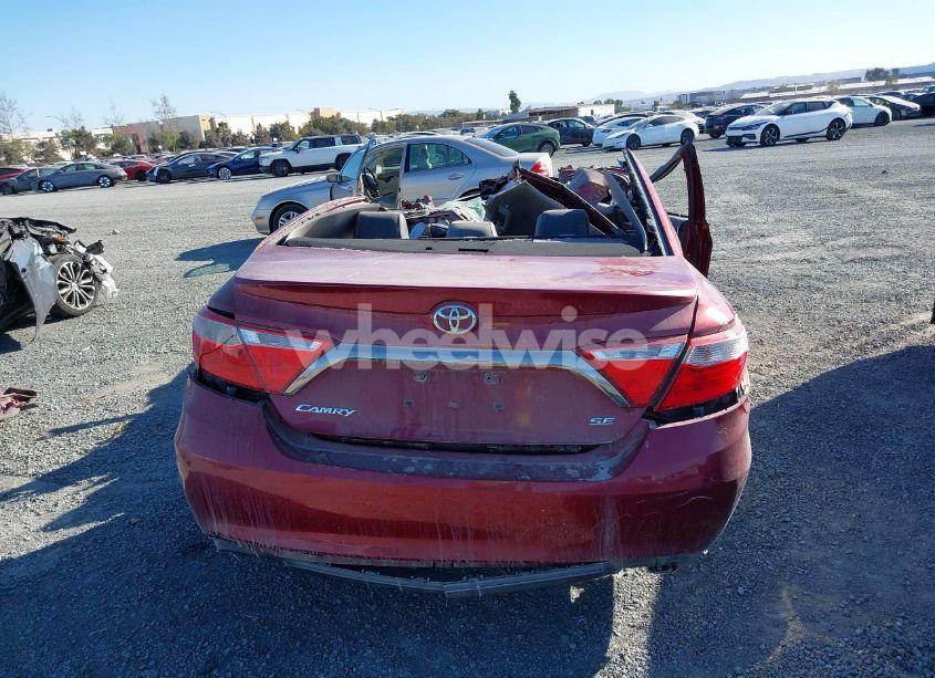 Photo 16 of 2015 Toyota Camry SE (VIN 4T1BF1FK3FU994436)