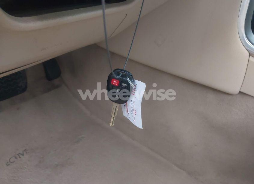 Photo 11 of 2015 Toyota Camry LE (VIN 4T1BF1FK3FU997188)