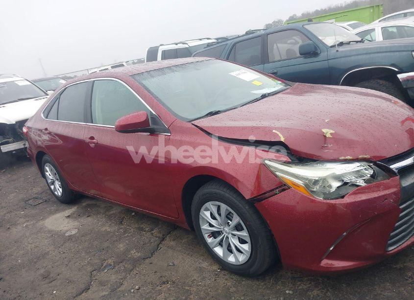 Photo 13 of 2015 Toyota Camry LE (VIN 4T1BF1FK3FU997188)