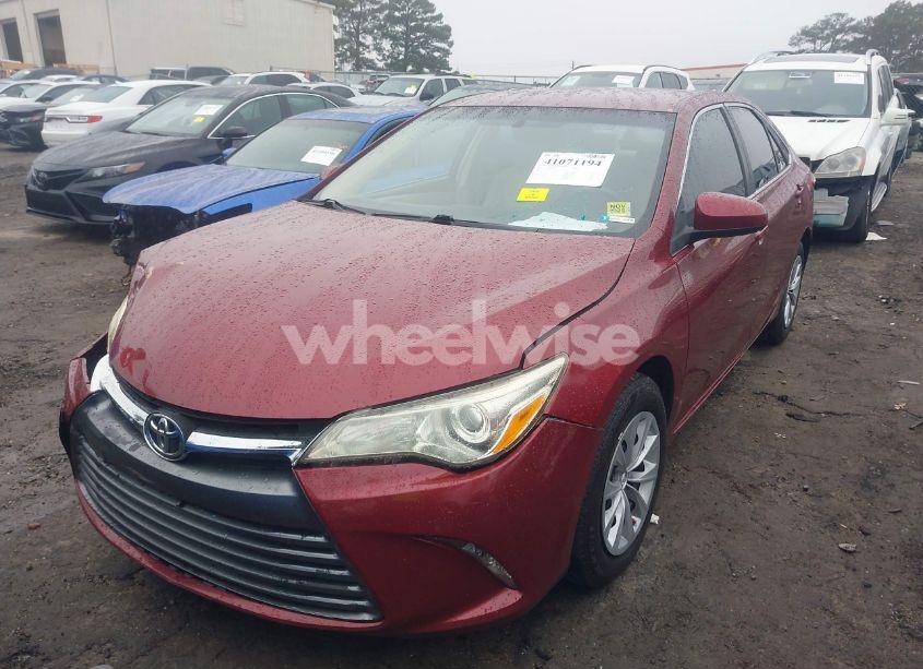 Photo 2 of 2015 Toyota Camry LE (VIN 4T1BF1FK3FU997188)