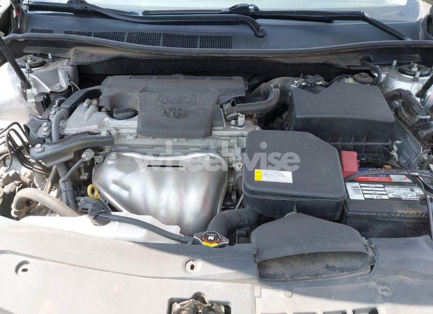 Photo 10 of 2016 Toyota Camry LE (VIN 4T1BF1FK3GU135459)