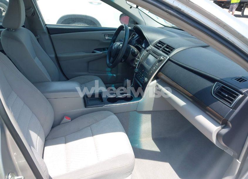 Photo 5 of 2016 Toyota Camry LE (VIN 4T1BF1FK3GU135459)