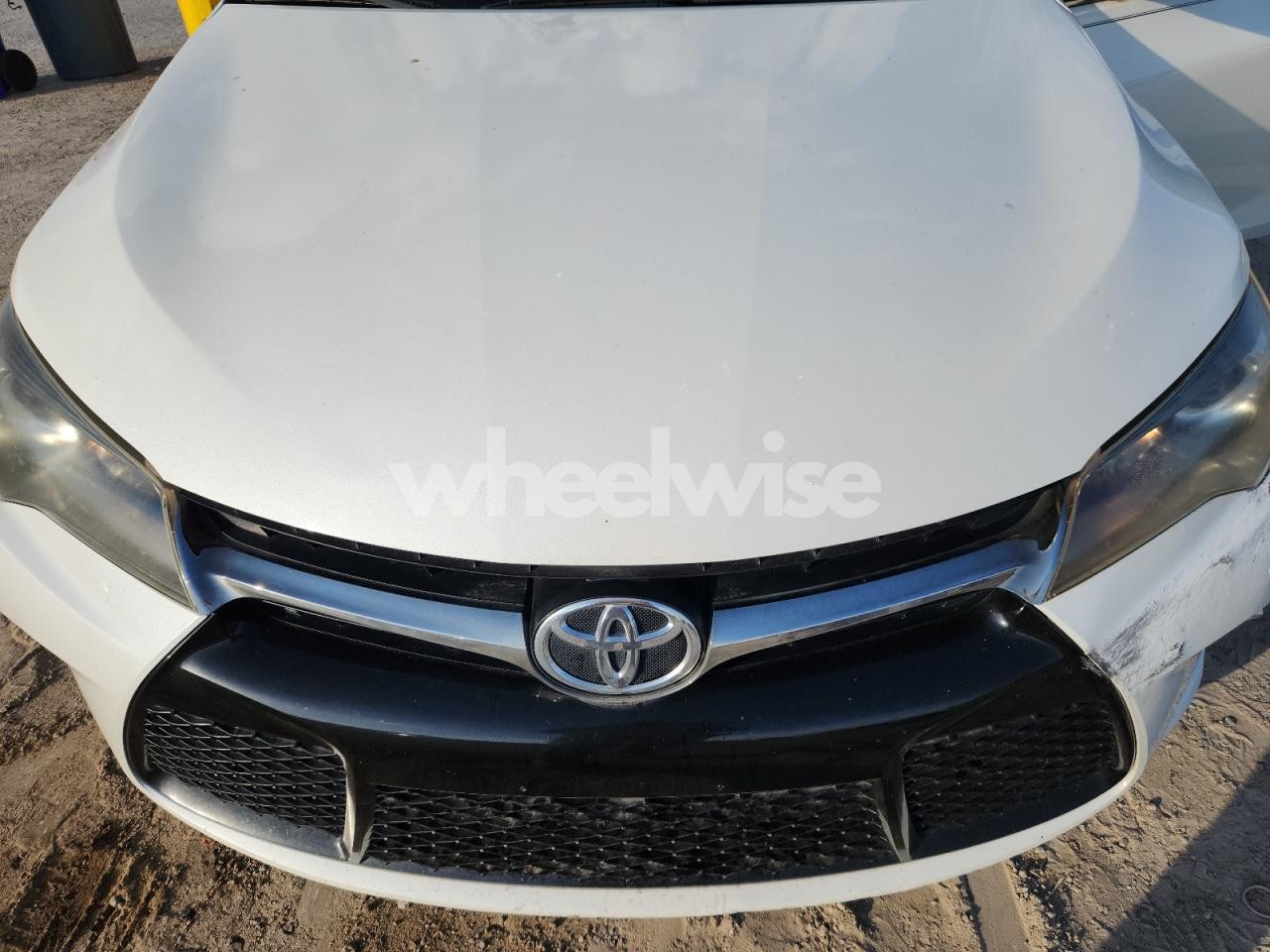 Photo 11 of 2016 TOYOTA CAMRY LE (VIN 4T1BF1FK3GU143402)