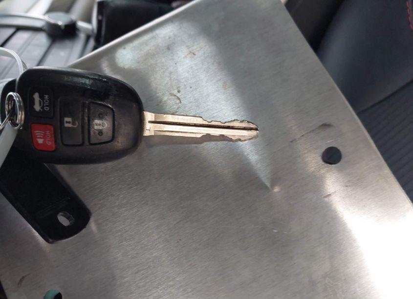 Photo 11 of 2016 Toyota Camry SE (VIN 4T1BF1FK3GU145618)