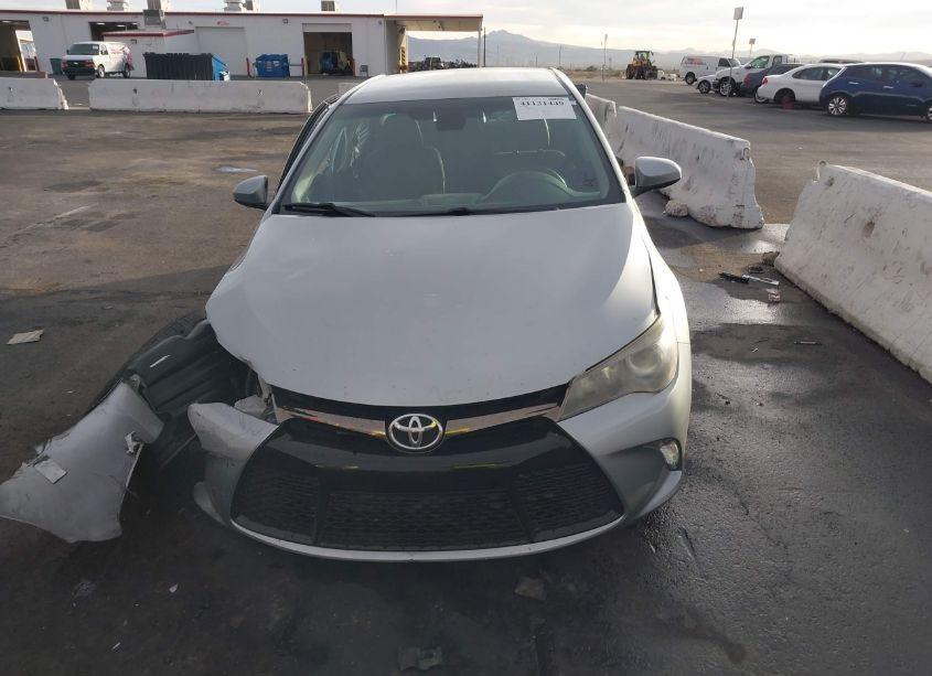 Photo 13 of 2016 Toyota Camry SE (VIN 4T1BF1FK3GU145618)
