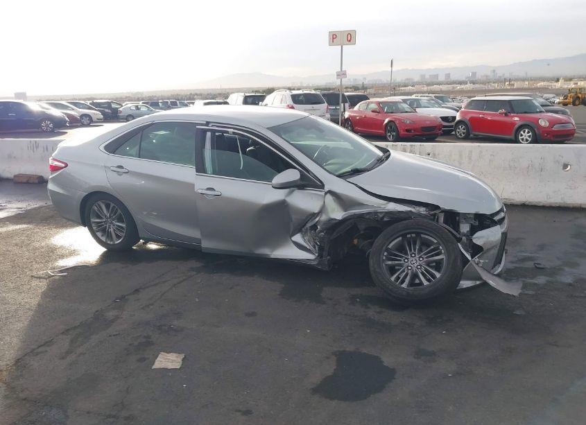 Photo 14 of 2016 Toyota Camry SE (VIN 4T1BF1FK3GU145618)