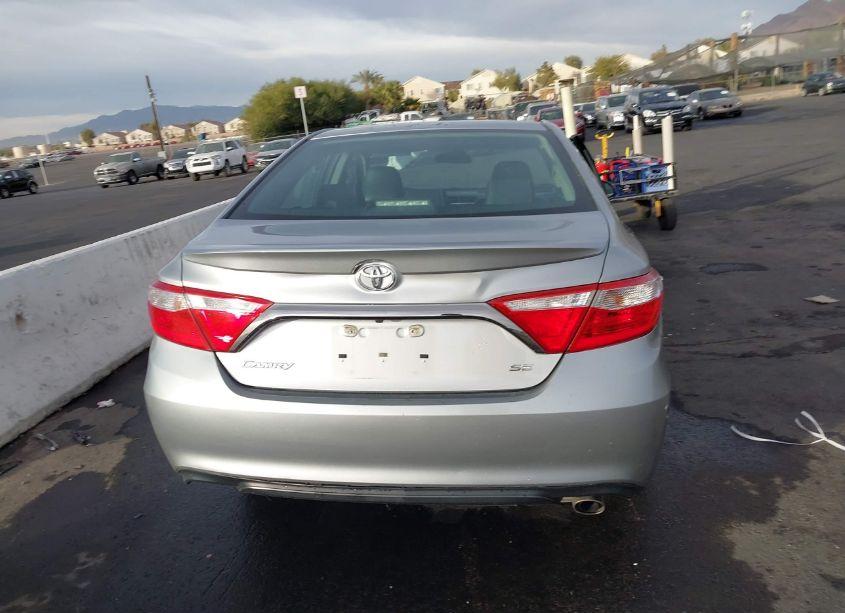 Photo 17 of 2016 Toyota Camry SE (VIN 4T1BF1FK3GU145618)