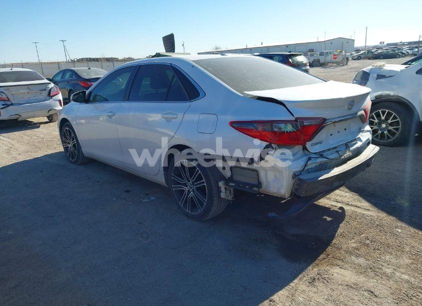 Photo 3 of 2016 Toyota Camry SE (VIN 4T1BF1FK3GU146381)