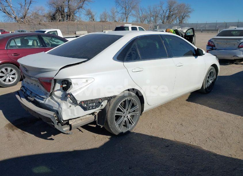 Photo 4 of 2016 Toyota Camry SE (VIN 4T1BF1FK3GU146381)