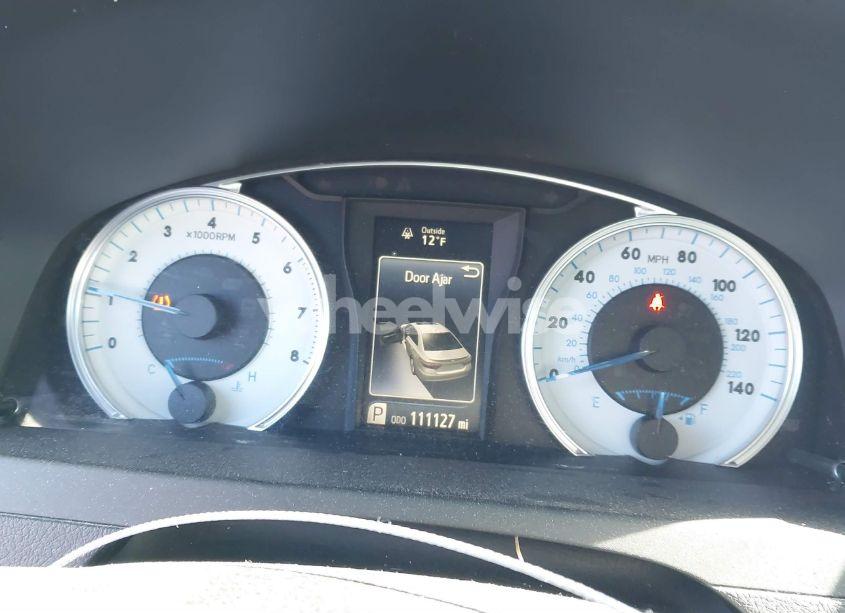 Photo 7 of 2016 Toyota Camry SE (VIN 4T1BF1FK3GU146381)