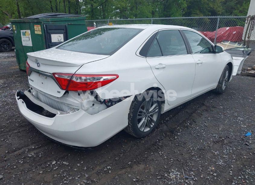 Photo 4 of 2016 Toyota Camry LE/SE/XLE/XSE (VIN 4T1BF1FK3GU154108)