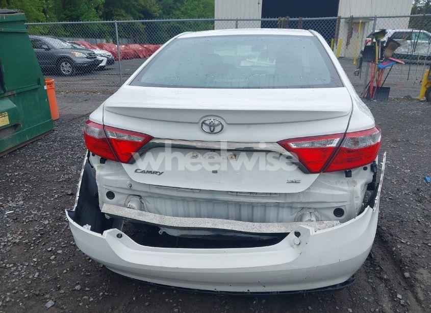 Photo 6 of 2016 Toyota Camry LE/SE/XLE/XSE (VIN 4T1BF1FK3GU154108)