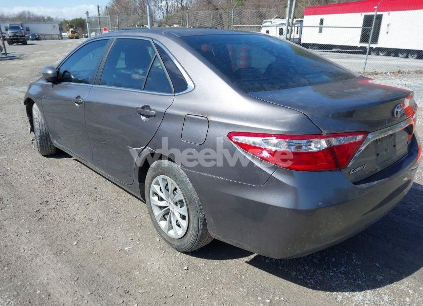 Photo 3 of 2016 Toyota Camry LE (VIN 4T1BF1FK3GU169062)