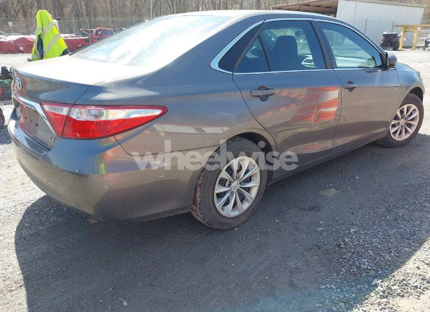 Photo 4 of 2016 Toyota Camry LE (VIN 4T1BF1FK3GU169062)