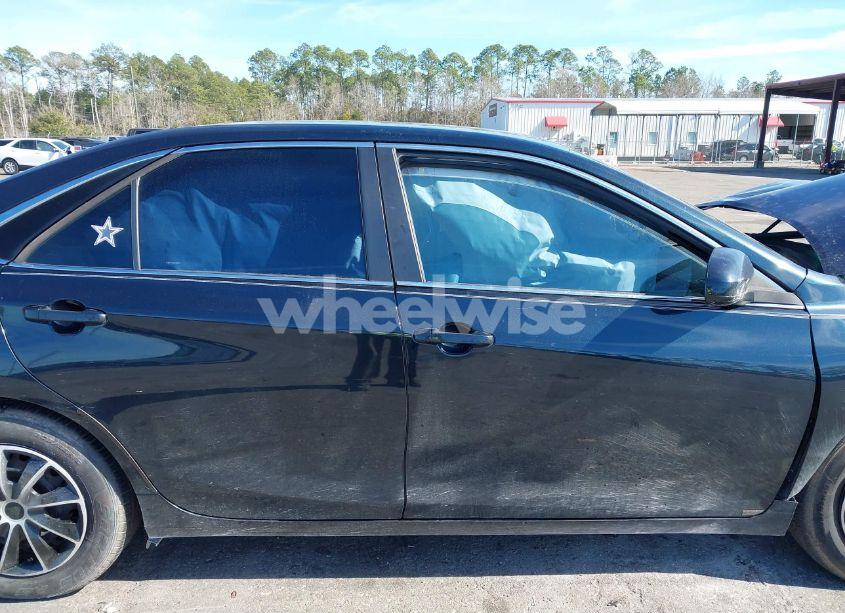 Photo 14 of 2016 Toyota Camry LE (VIN 4T1BF1FK3GU169322)